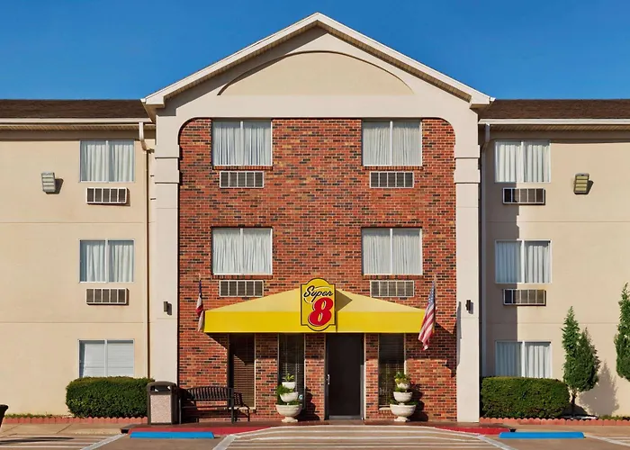 Super 8 By Wyndham Waco University Area