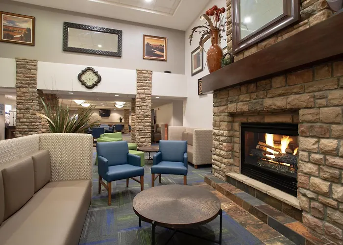 Holiday Inn Express Hotel & Suites Littleton By Ihg