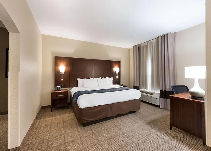 Comfort Suites Monroe