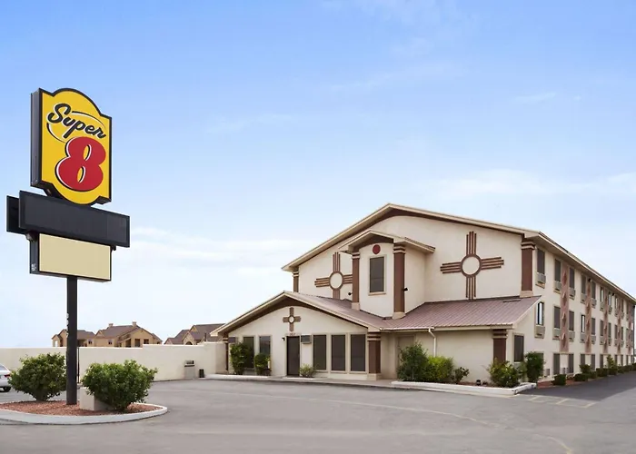 Super 8 By Wyndham Carlsbad Motel