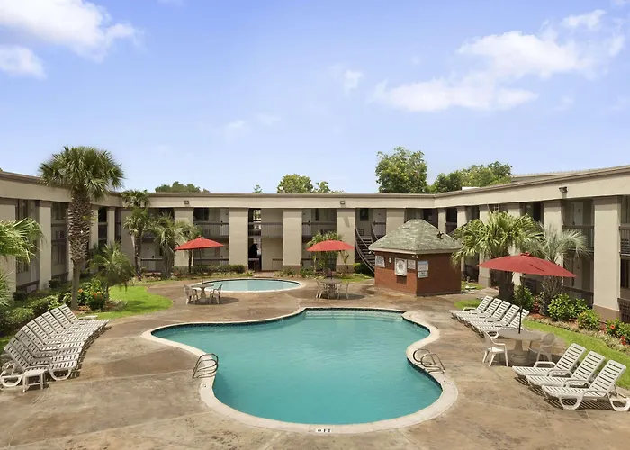 Suburban Studios Harvey - New Orleans