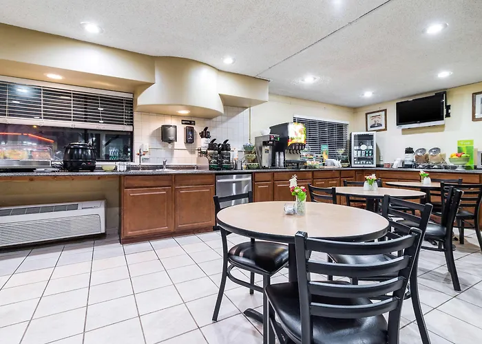 Quality Inn & Suites Lacey Olympia