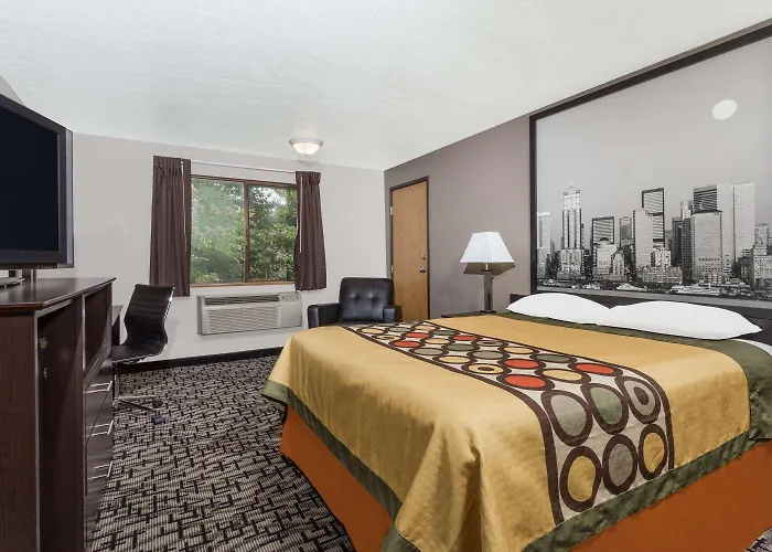 Super 8 By Wyndham Bremerton