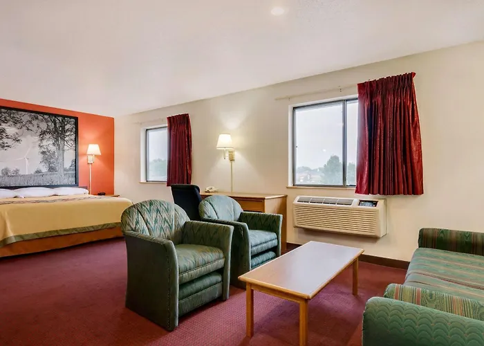 Hillside Inn & Suite Martinsburg