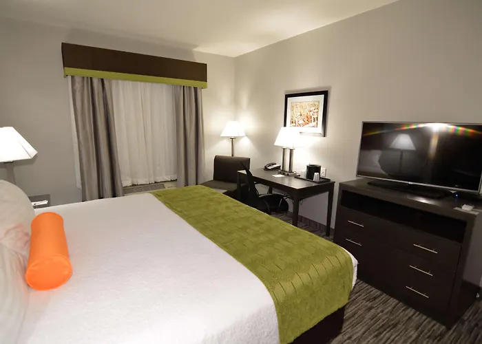 Garner Hotel Liberal North By Ihg