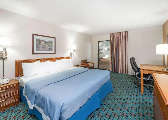 Days Inn By Wyndham Kirksville