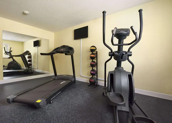 Days Inn By Wyndham Greenwood Sc