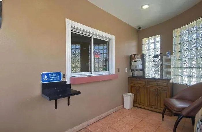 Rodeway Inn Ventura Midtown