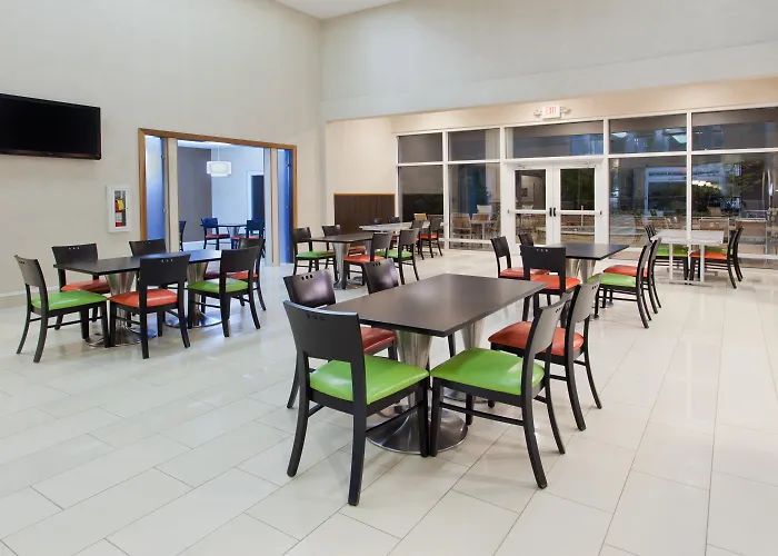 Holiday Inn Express Dalton