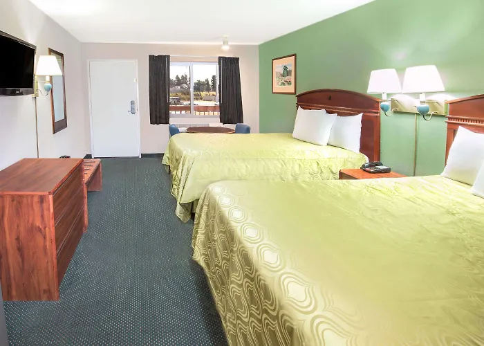 Days Inn By Wyndham Ontario Airport