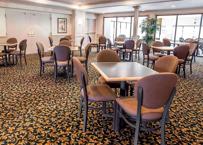 Comfort Suites University Area Notre Dame-South Bend