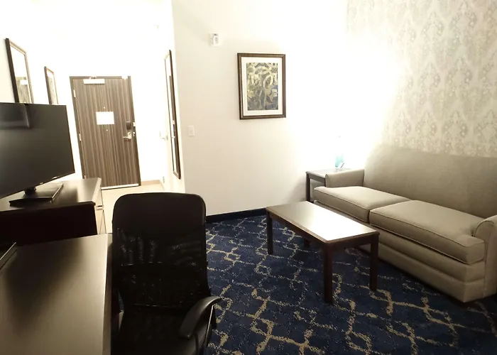 Best Western Plus New Richmond Inn & Suites