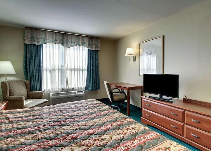 Econo Lodge Inn & Suites Flowood - Jackson Northwest