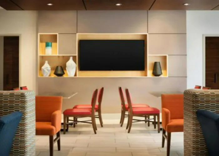 Holiday Inn Express - Mccook By Ihg