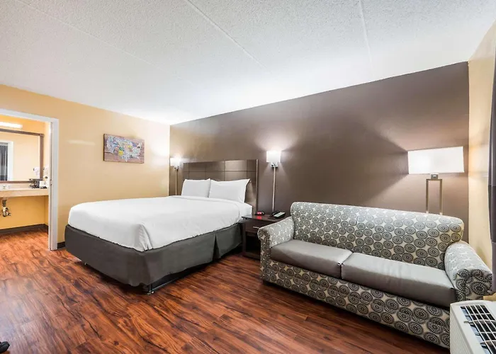 Econo Lodge Columbus Near Airport