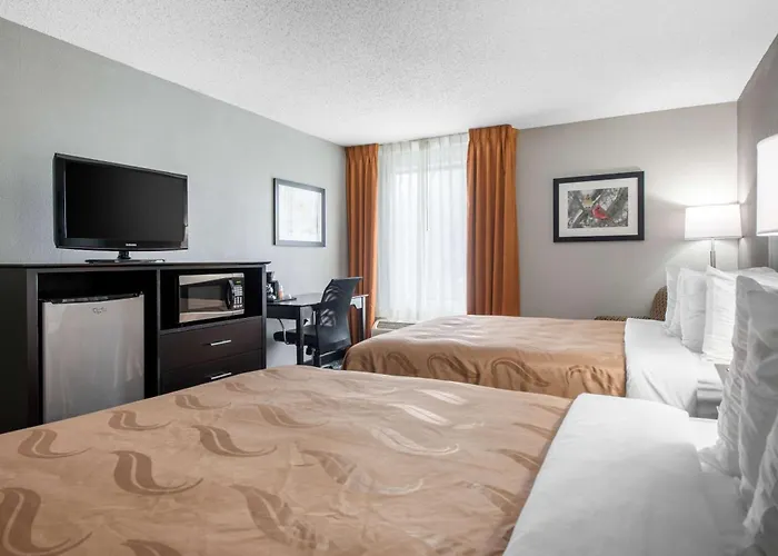 Quality Inn & Suites Brownsburg - Indianapolis West