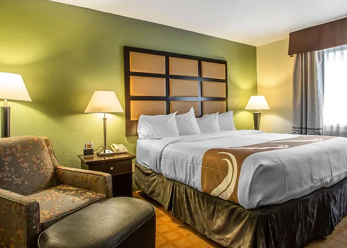 Quality Inn & Suites Marinette