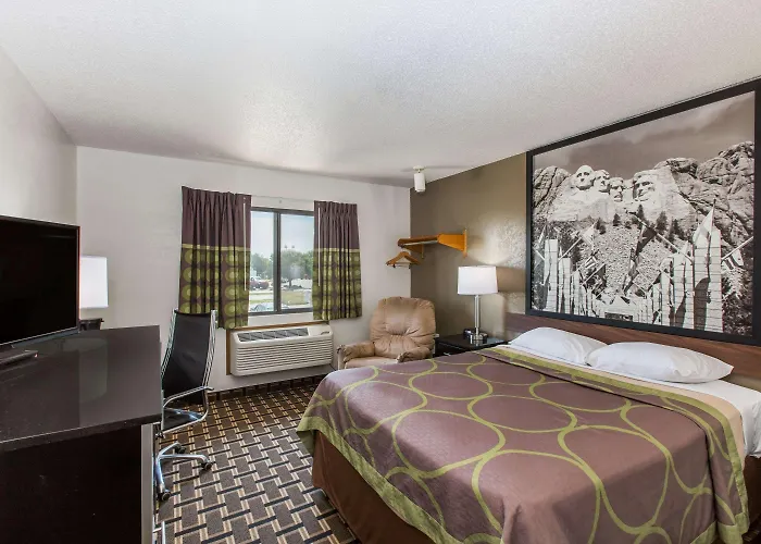 Super 8 By Wyndham Wayne Motel