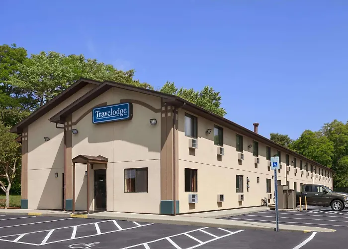 Travelodge By Wyndham Muskegon