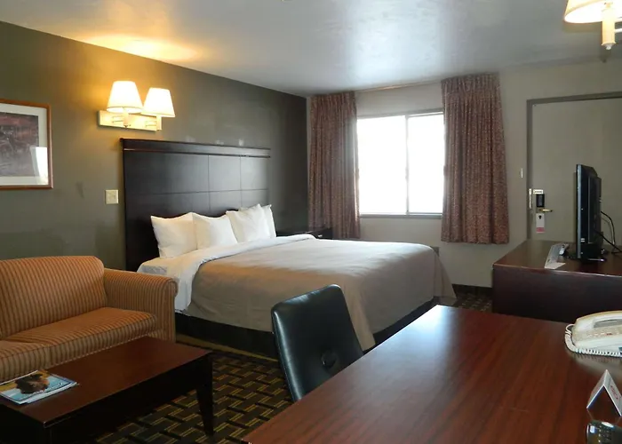 Travelodge By Wyndham Evanston