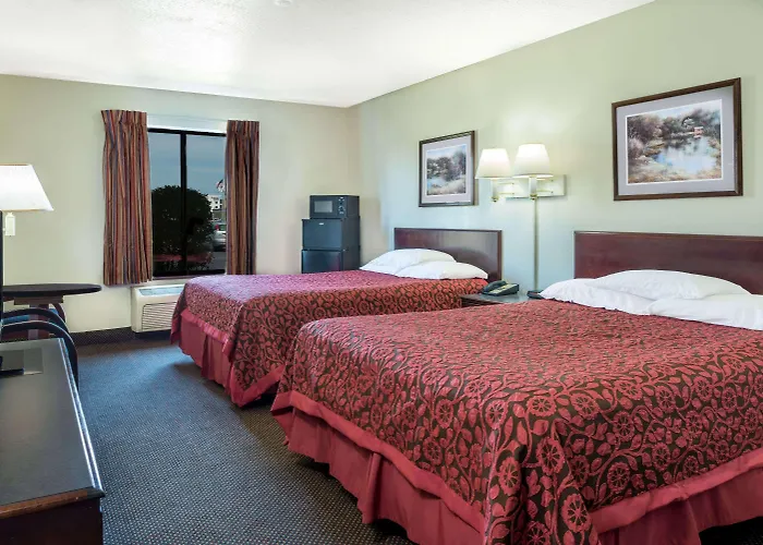 Days Inn By Wyndham Pontoon Beach