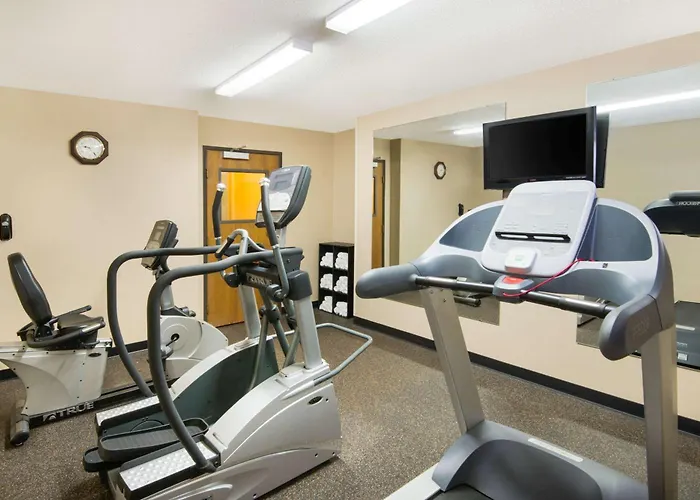 Super 8 By Wyndham Fairfield Hotel