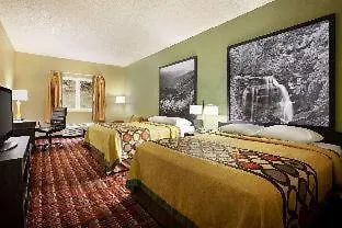 Super 8 By Wyndham Cherokee