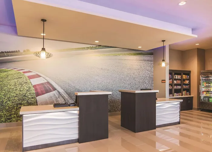 La Quinta Inn & Suites By Wyndham Atlanta South - Mcdonough