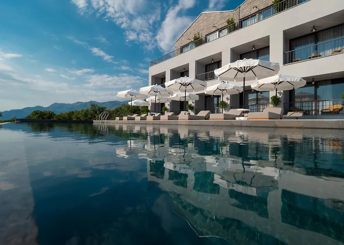 Sveti Stefan Hotels