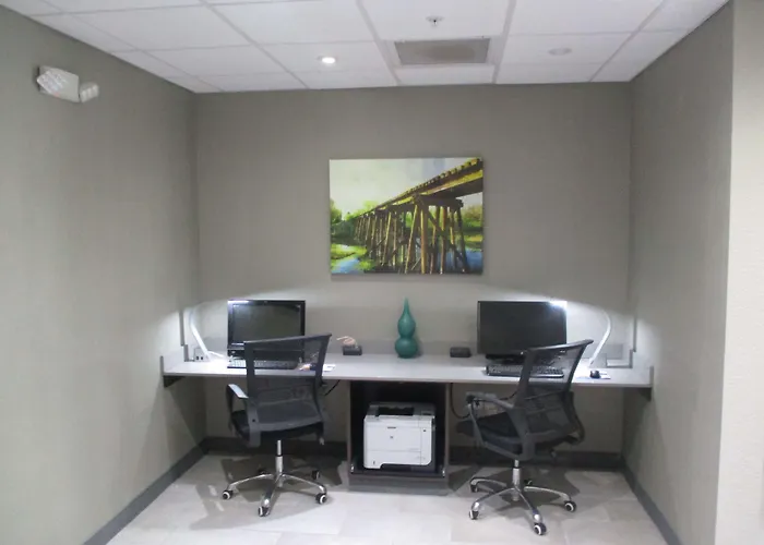 Best Western Plus Mcpherson