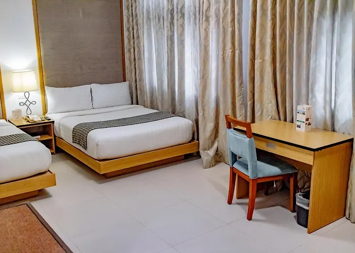 Crown Regency Courtyard Resort Balabag 