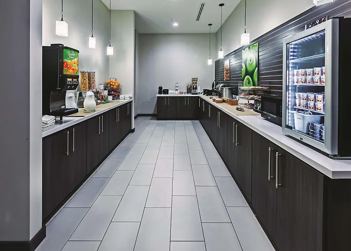 Comfort Inn & Suites Claremore