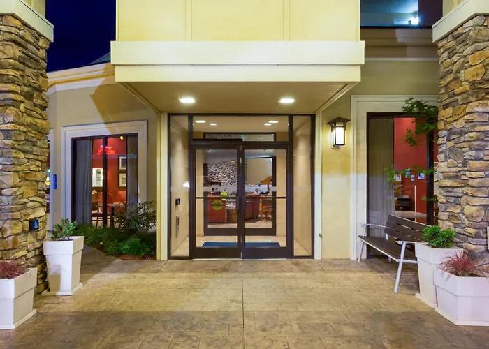 The Lodge At Roseburg