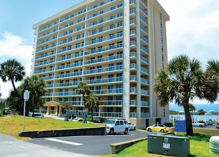 Oceanfront At Sabine Yacht And Racquet Club Aparthotel Pensacola Beach