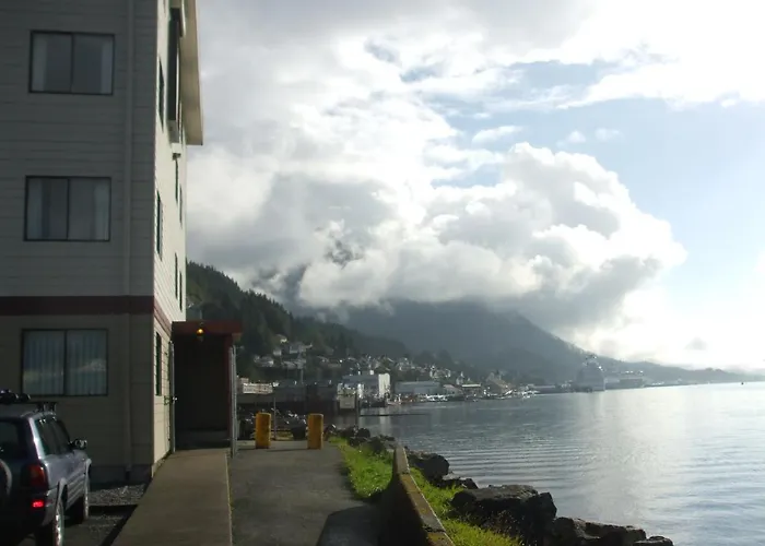 Super 8 By Wyndham Ketchikan