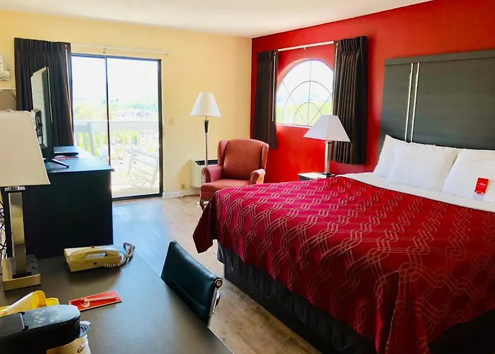 Econo Lodge Waynesville