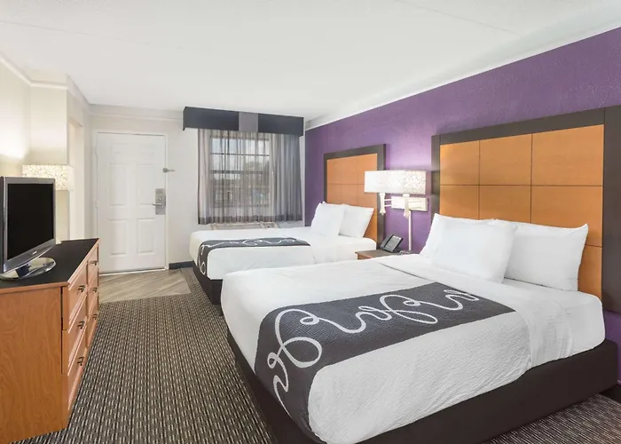 Baymont By Wyndham Greenville Woodruff Rd