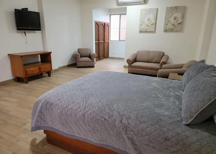 Hotel Paraiso Las Palmas Ensenada