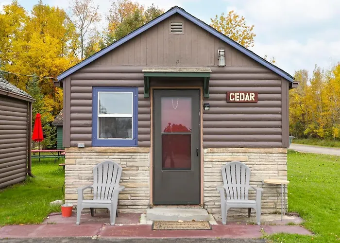 Hilltop Lodge And Cabins International Falls