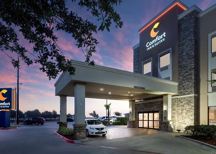 Comfort Inn & Suites Victoria North
