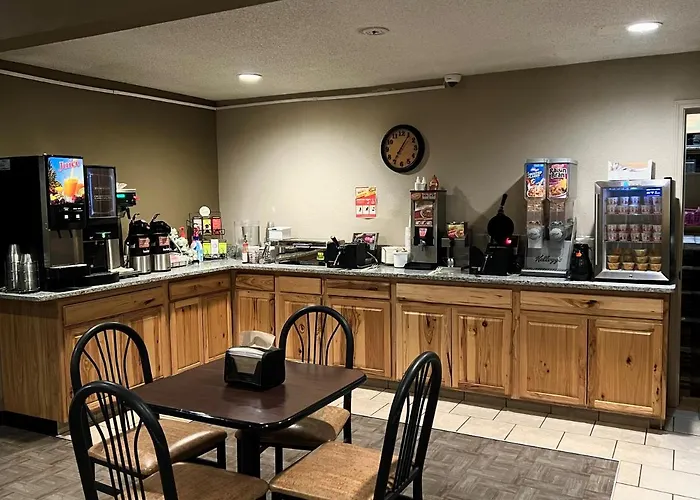 Super 8 By Wyndham Boise Hotel