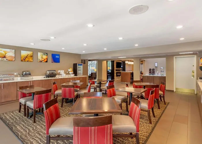 Comfort Suites Oakbrook Terrace Near Oakbrook Center