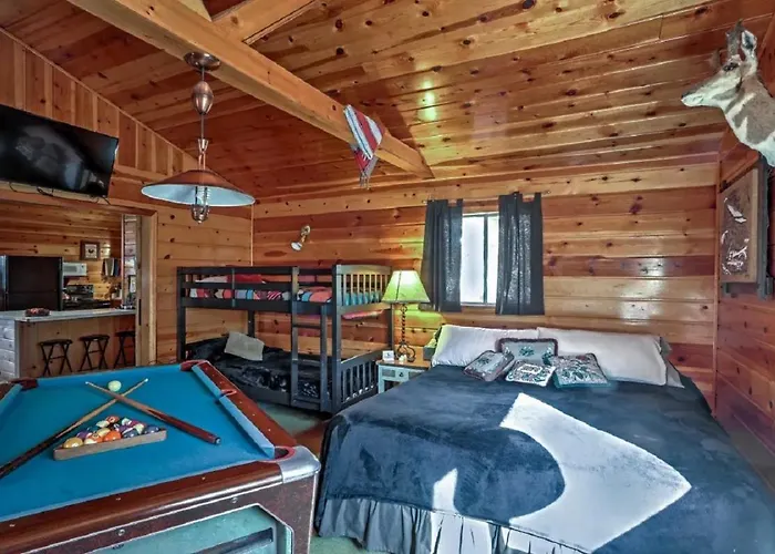 Happy Heart Bunkhouse Hotel Pinetop-Lakeside