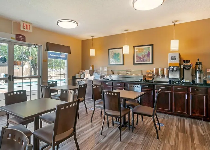 Best Western Governors Inn And Suites Wichita