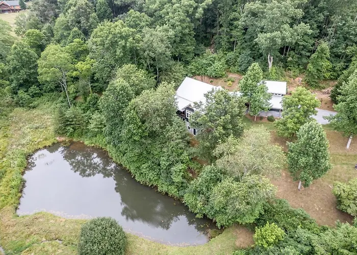 The Barn Villa Waynesville