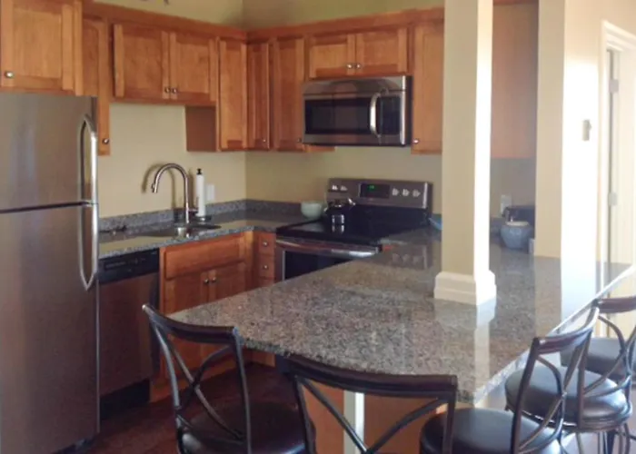 Unwind At The Village Laconia