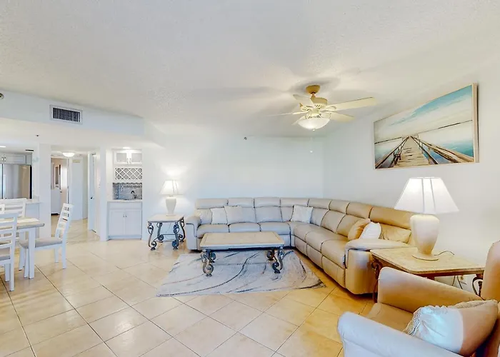 Reef Club 105 Villa Clearwater Beach