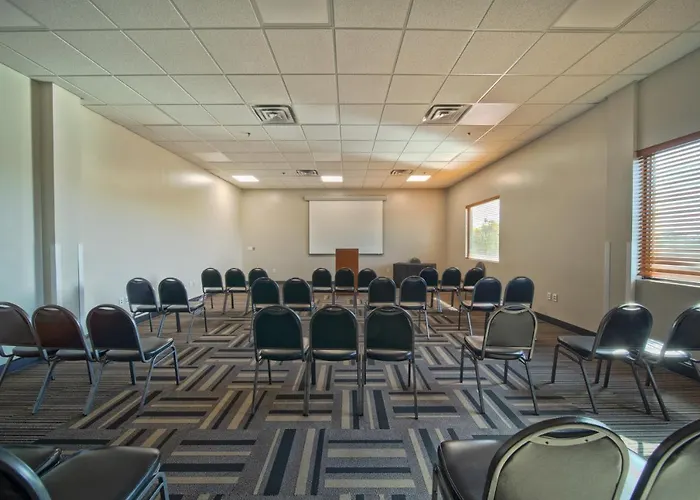 Wingate By Wyndham And Williamson Conference Center Hotel Round Rock