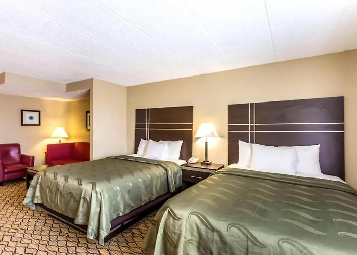 Quality Inn & Suites Milwaukee