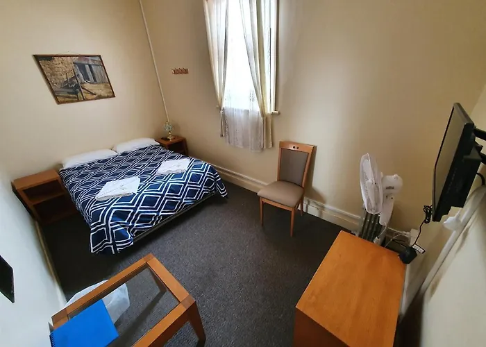 Port MacDonnell Hotels